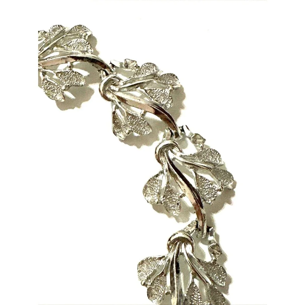 Vintage Ornate Leaf Bracelet Silver Tone Textured Openwork Botanical MCM 7.5